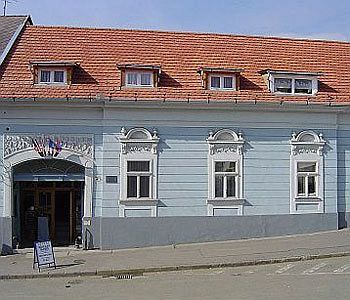 Varkapu Panzio Eger Exterior photo